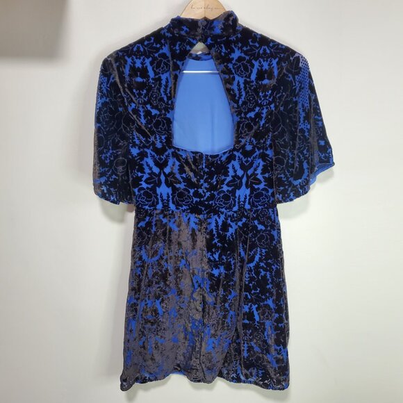 BY ANTHROPOLOGIE Mock-Neck Velvet Mini Dress Open Back Burnout SS Blue Women's 4 - Picture 7 of 16